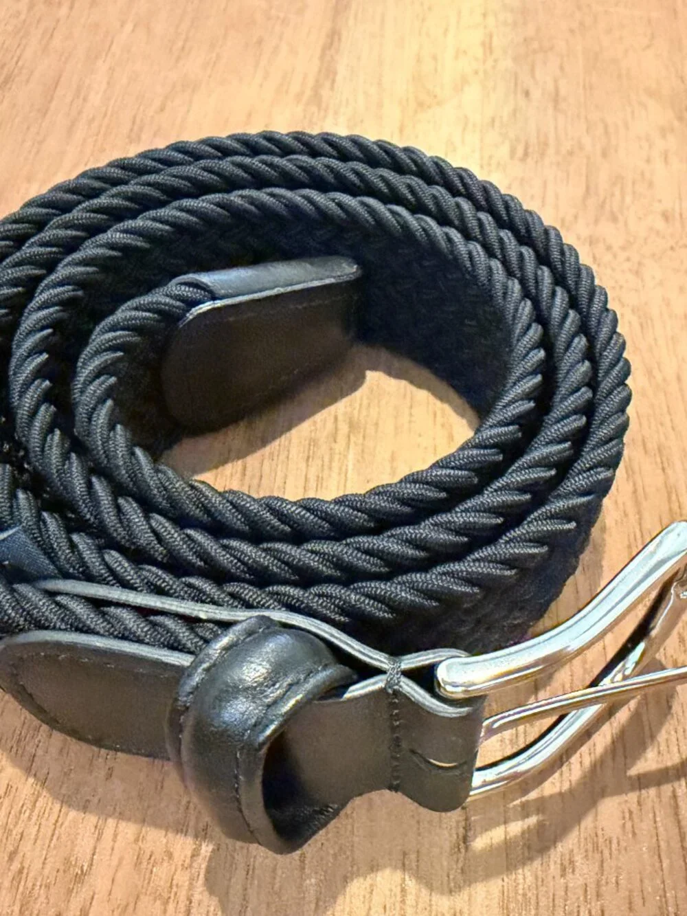 Andersons black woven
